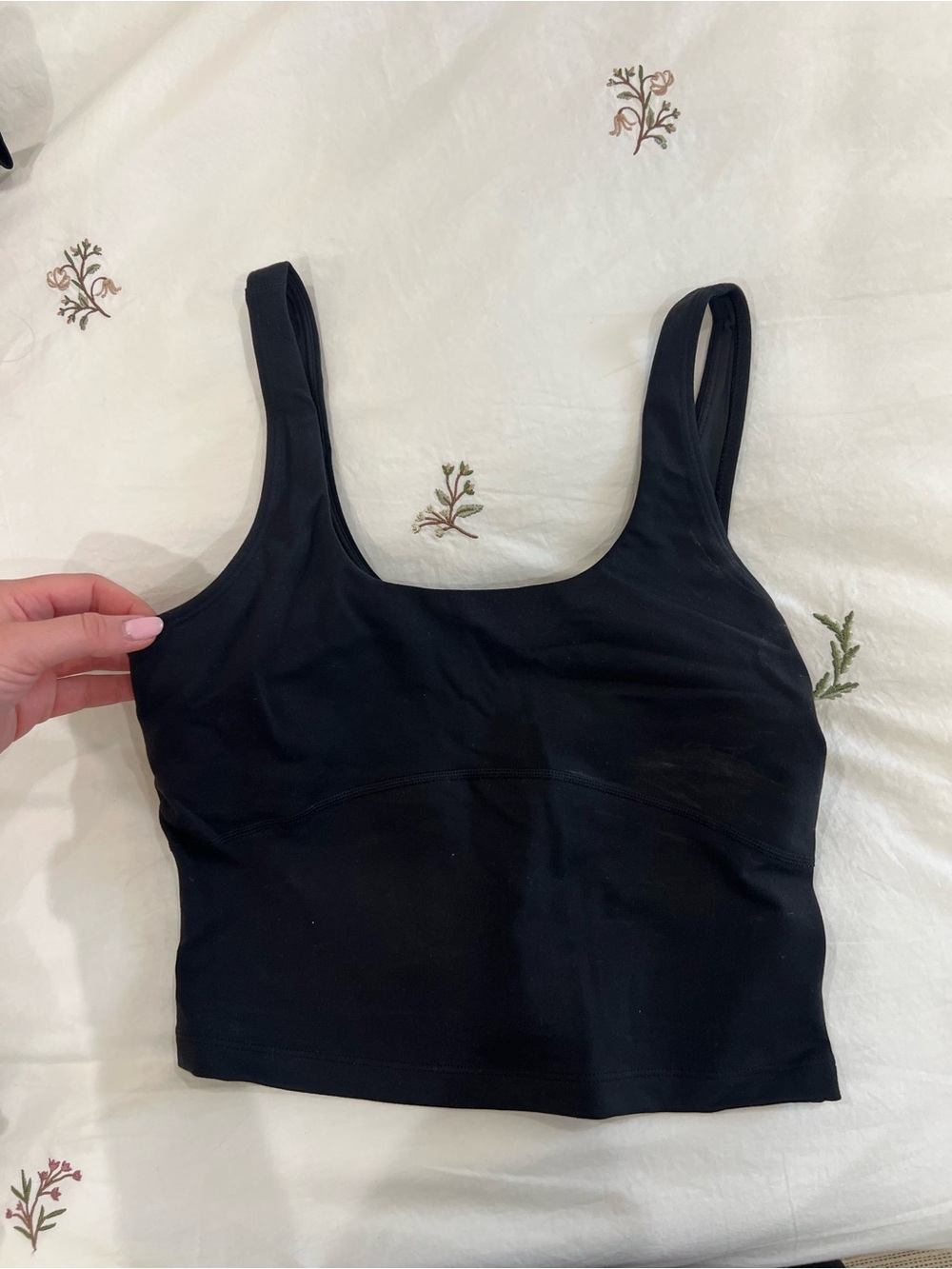 aritzia tna sports bra